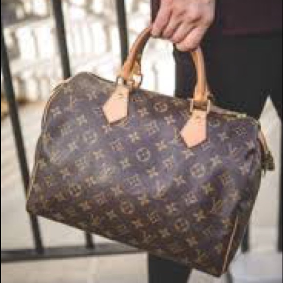 Meet your Posher, Myriam - Picture 1 of 1